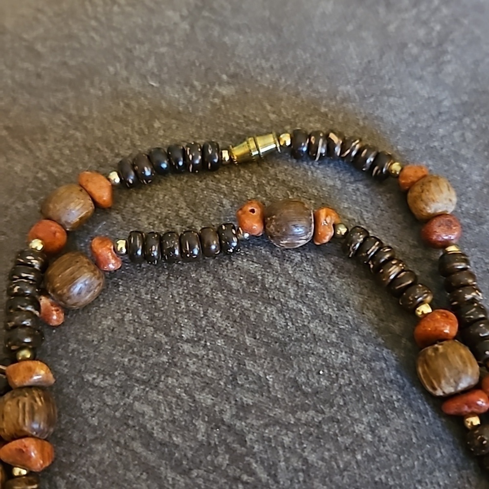 VTG 1970s Wood and Coconut Shell Gemstone Beaded Necklace - Picture 5 of 5